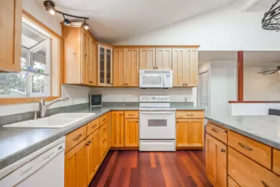 2236 NE Meadow Lane, Bend, OR 97701 - Photo 13