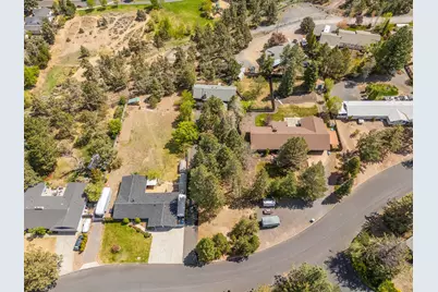 2236 NE Meadow Lane, Bend, OR 97701 - Photo 43