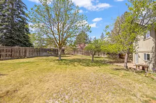 2236 NE Meadow Ln, Bend, OR 97701 - Photo 39
