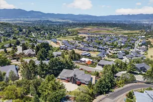 1544 Satellite, Medford, OR 97504 - Photo 25