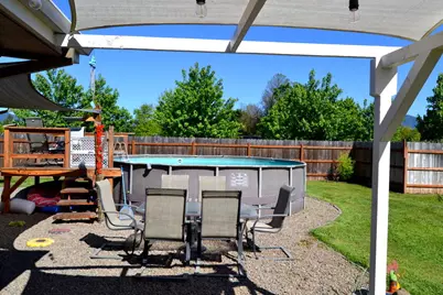 2821 S River Road, Grants Pass, OR 97527 - Photo 33