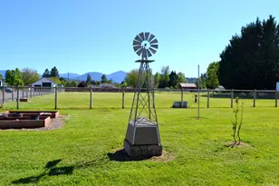 2821 S River Rd, Grants Pass, OR 97527 - Photo 35