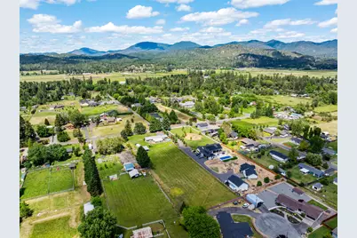 2821 S River Road, Grants Pass, OR 97527 - Photo 49