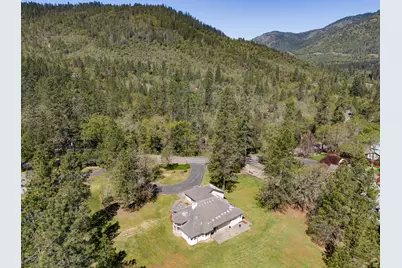 459 Savage Creek Road, Grants Pass, OR 97527 - Photo 39