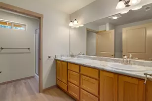 2410 Robertson Bridge Rd, Grants Pass, OR 97526 - Photo 19
