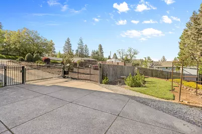 935 Applegate Street, Jacksonville, OR 97530 - Photo 39