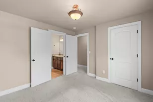 935 Applegate St, Jacksonville, OR 97530 - Photo 27