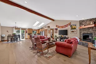19563 Apache Rd, Bend, OR 97702 - Photo 7
