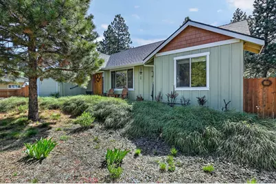 19563 Apache Road, Bend, OR 97702 - Photo 1