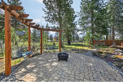 19563 Apache Road, Bend, OR 97702 - Photo 43