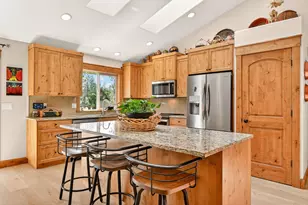 19563 Apache Rd, Bend, OR 97702 - Photo 13