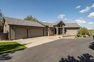 1938 Osprey Dr, Redmond, OR 97756 - Photo 3