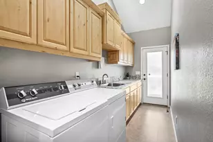 1938 Osprey Dr, Redmond, OR 97756 - Photo 27