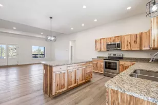 8111 SW High Cone Dr, Terrebonne, OR 97760 - Photo 9