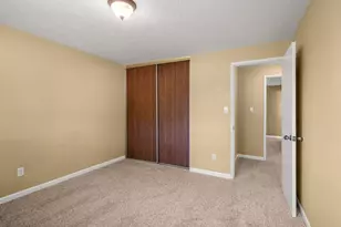 567 N Stoneham, Medford, OR 97504 - Photo 17