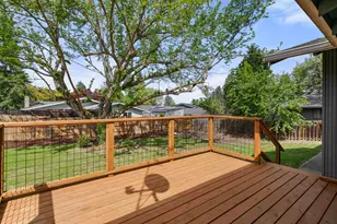 567 N Stoneham, Medford, OR 97504 - Photo 23