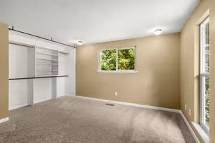 567 N Stoneham, Medford, OR 97504 - Photo 17