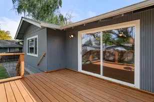 567 N Stoneham, Medford, OR 97504 - Photo 25