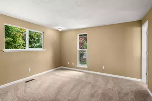 567 N Stoneham, Medford, OR 97504 - Photo 19