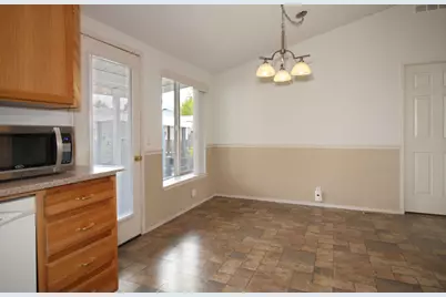 2410 NE Buckwheat Court, Bend, OR 97701 - Photo 11