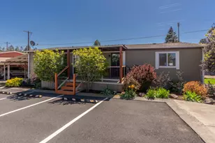 2633 SW Obsidian Ave, Redmond, OR 97756 - Photo 25