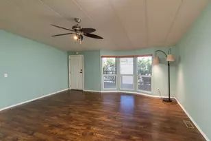2633 SW Obsidian Ave, Redmond, OR 97756 - Photo 5