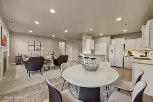 2426 NW Hemlock Wy, Redmond, OR 97756 - Photo 11