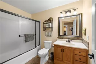 944 Sleepy Hollow Loop, Grants Pass, OR 97527 - Photo 21