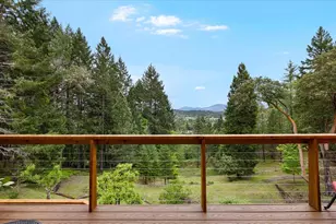944 Sleepy Hollow Loop, Grants Pass, OR 97527 - Photo 19
