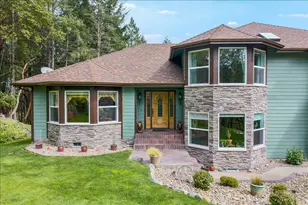 944 Sleepy Hollow Loop, Grants Pass, OR 97527 - Photo 3
