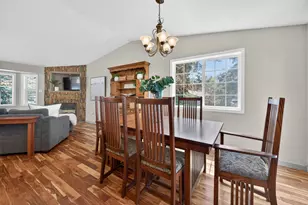 1213 SE Teakwood Dr, Bend, OR 97702 - Photo 19