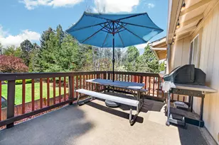 1213 SE Teakwood Dr, Bend, OR 97702 - Photo 37
