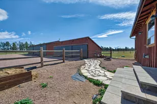 18075 Fadjur Ln, Sisters, OR 97759 - Photo 13
