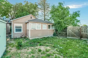 2360 Redwood Ave, Grants Pass, OR 97527 - Photo 17