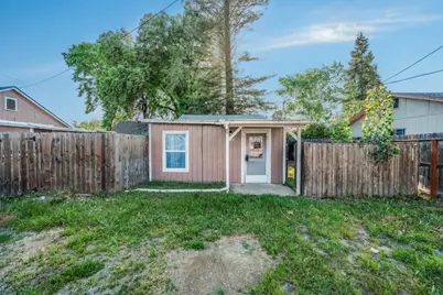 2360 Redwood Avenue, Grants Pass, OR 97527 - Photo 13