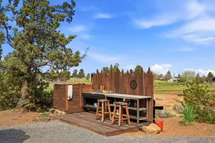 61280 Larsen Rd, Bend, OR 97702 - Photo 39