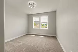 3352 Viewpoint Dr, Medford, OR 97504 - Photo 15