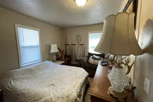 835 Cherry St, Medford, OR 97501 - Photo 9