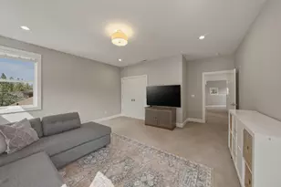 19158 NW Chiloquin Dr, Bend, OR 97703 - Photo 55