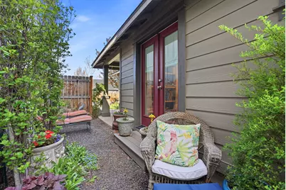 240 NW 30th Street, Redmond, OR 97756 - Photo 21
