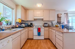 436 St Clair Way, Eagle Point, OR 97524 - Photo 5