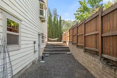 597 Pierce Road, Medford, OR 97504 - Photo 55