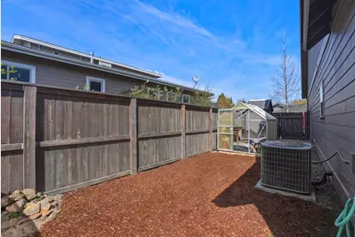 20921 Sage Creek Drive, Bend, OR 97702 - Photo 45