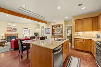 210 Oak Knoll, Jacksonville, OR 97530 - Photo 21