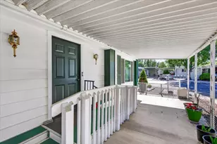 2252 Table Rock Rd, Medford, OR 97501 - Photo 5