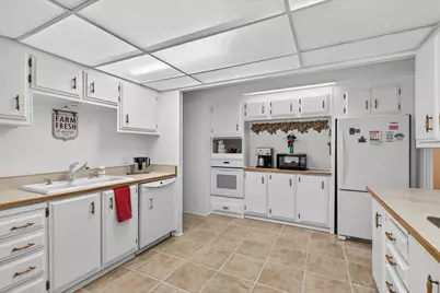 2252 Table Rock Road #SPC 206, Medford, OR 97501 - Photo 3