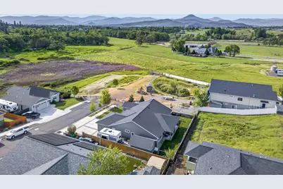 46 Terra Linda Court, Eagle Point, OR 97524 - Photo 41