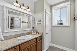 46 Terra Linda, Eagle Point, OR 97524 - Photo 19