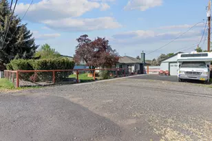 505 S Main St, Prineville, OR 97754 - Photo 5
