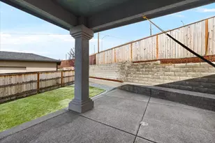2802 High Cedars Ln, Medford, OR 97504 - Photo 31